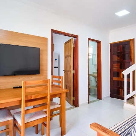 Apartamento Agua Viva: Beachside Retreat with AC & BBQ Ubatuba Exterior photo
